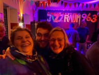 Portraitbild von Eva Johannsen, Felix Tenbaum und Réka Csorba beim Jazzraumjubiläum