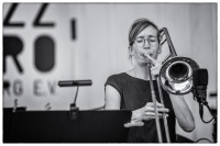 Lisa Stick spielt Posaune auf dem Jazzopen Festival Hamburg